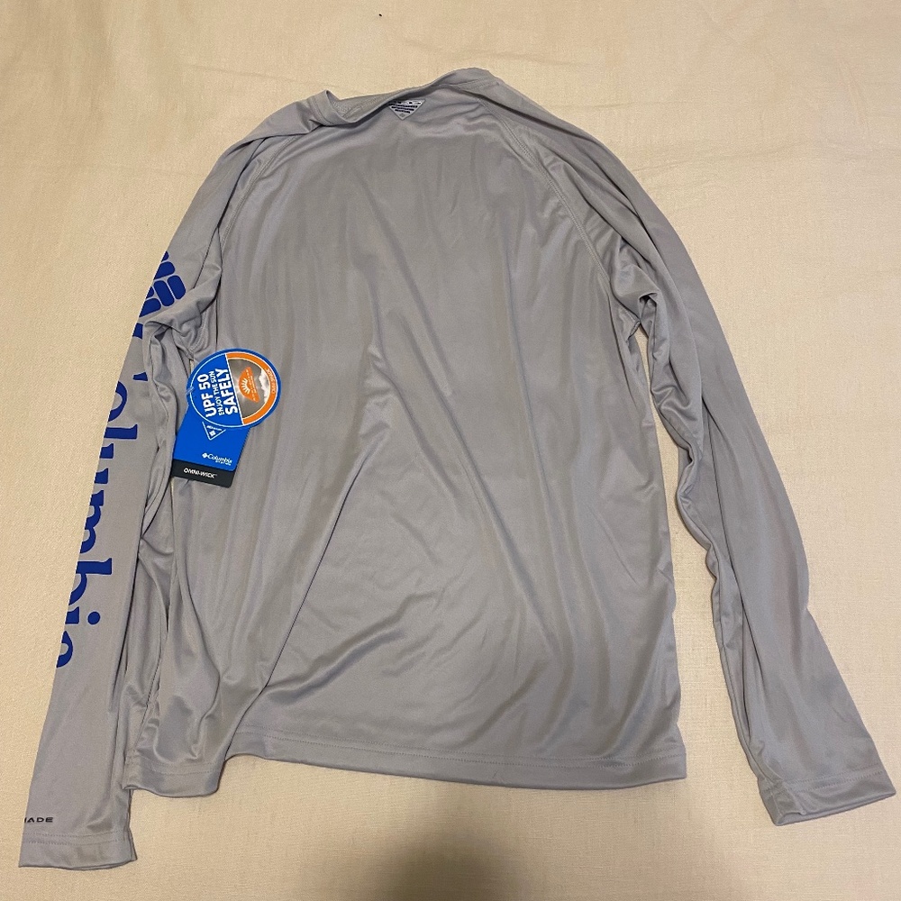 Columbia long sleeve shirt